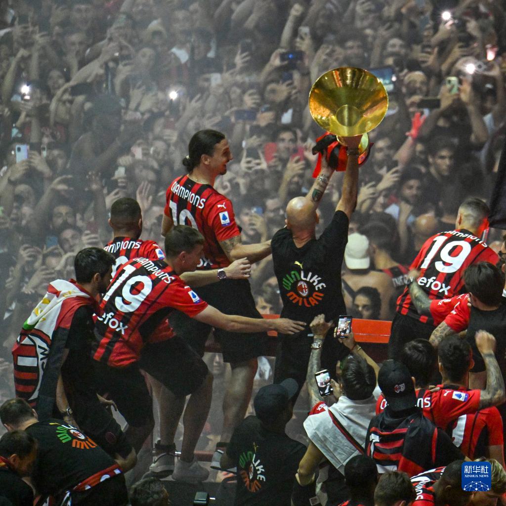 热内西奥：我在安切洛蒂那里学到谦逊，在他面前取胜是种荣誉